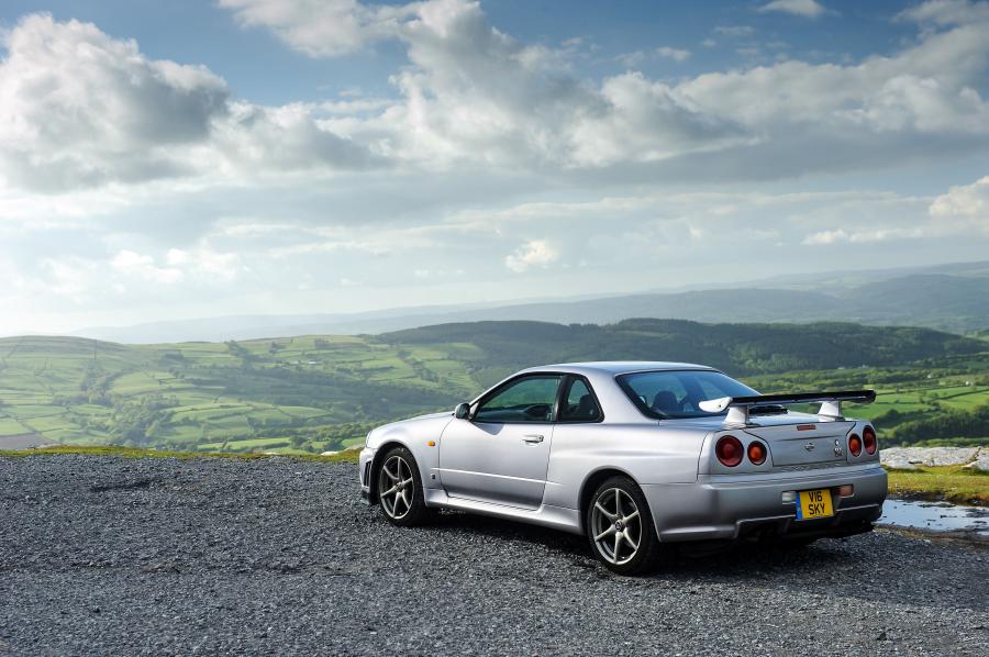  Nissan Skyline GT-R V-spec 1999 года  (фото 19 из 36)